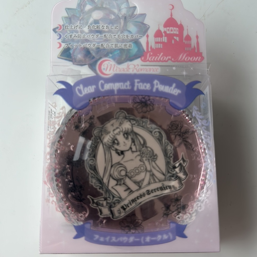 JAPAN Sailor Moon Face Compact Powder CreerBeaute